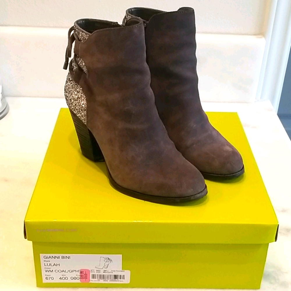 Gianni Bini Lulah Boots Size 8
